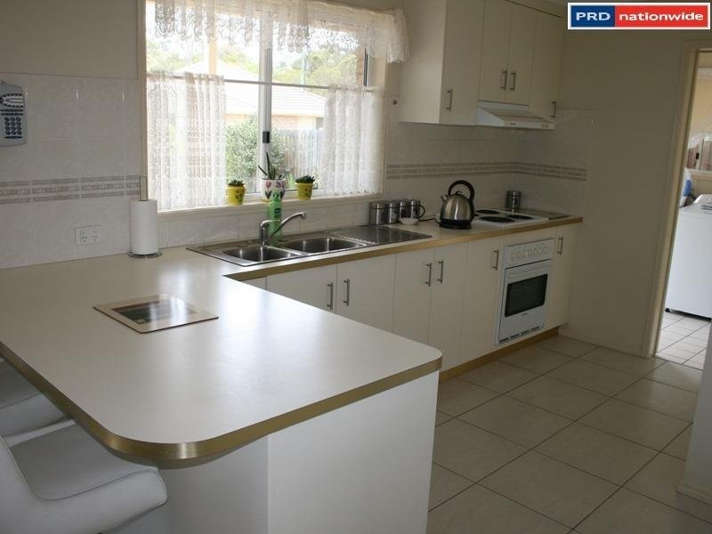 4 Swaney Court, Urangan QLD 4655