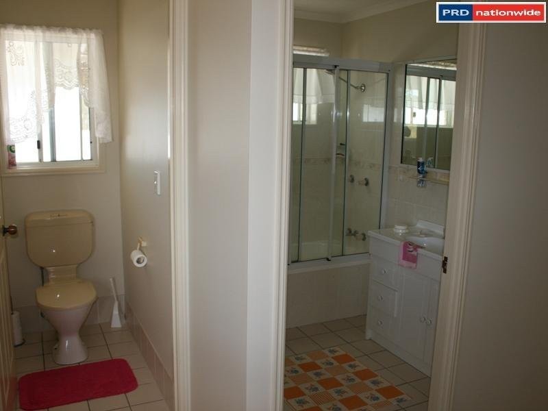 4 Swaney Court, Urangan QLD 4655