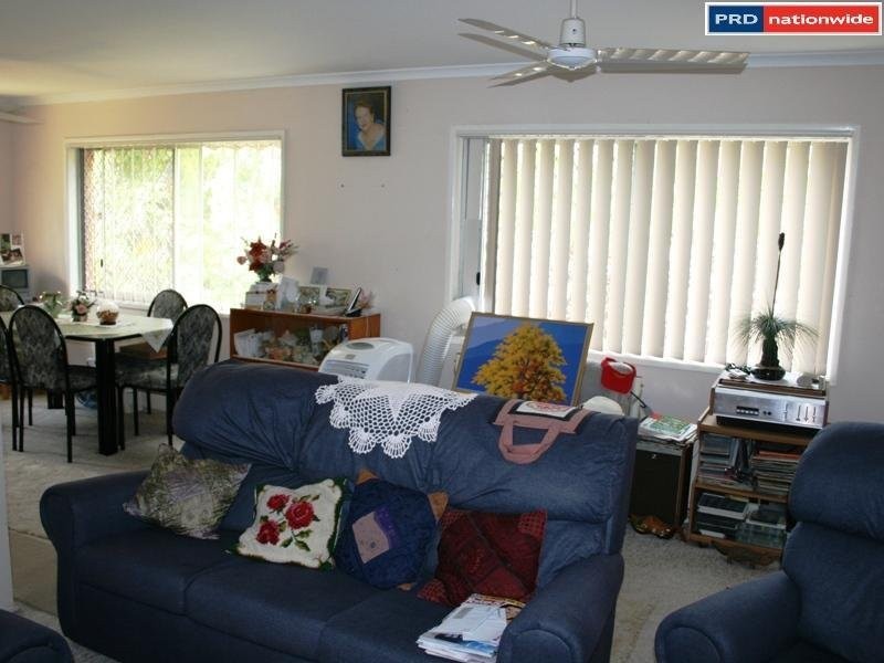 20 Prince Street, Urangan QLD 4655