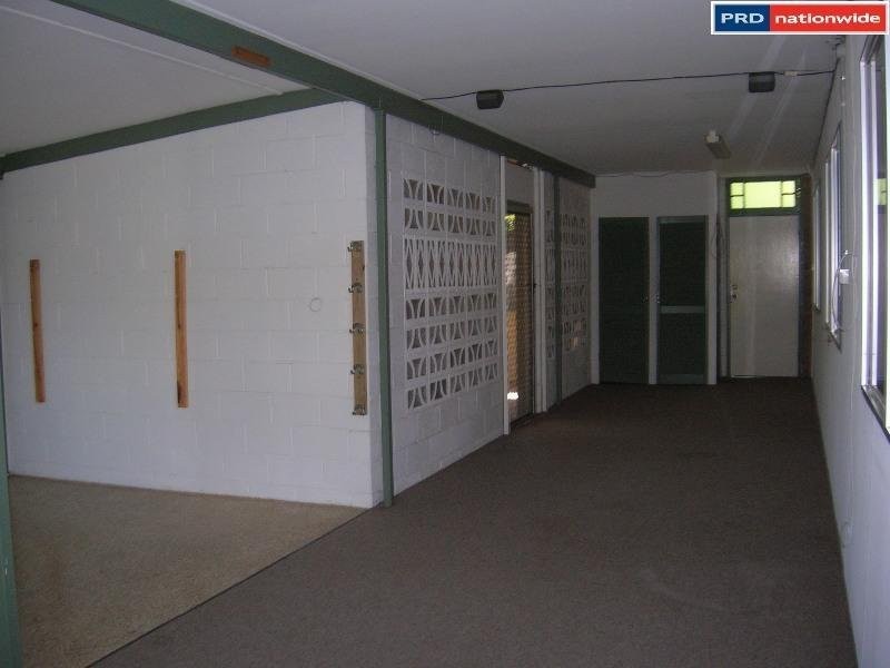 20 Prince Street, Urangan QLD 4655