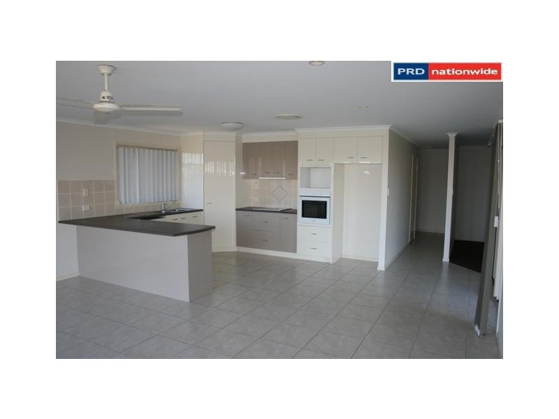 3 Lady Nelson Dr, Eli Waters QLD 4655