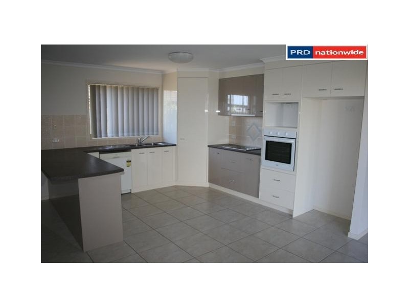 3 Lady Nelson Dr, Eli Waters QLD 4655