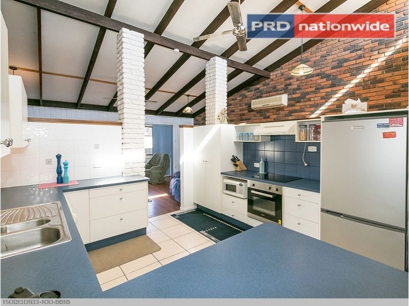 36 Hansen Street, Urangan QLD 4655