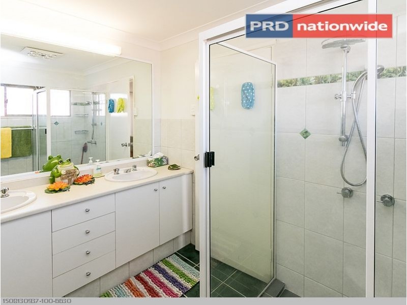 36 Hansen Street, Urangan QLD 4655