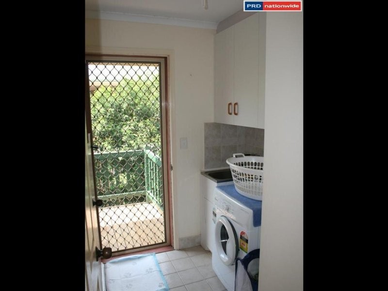 15 Faye Ave, Scarness QLD 4655