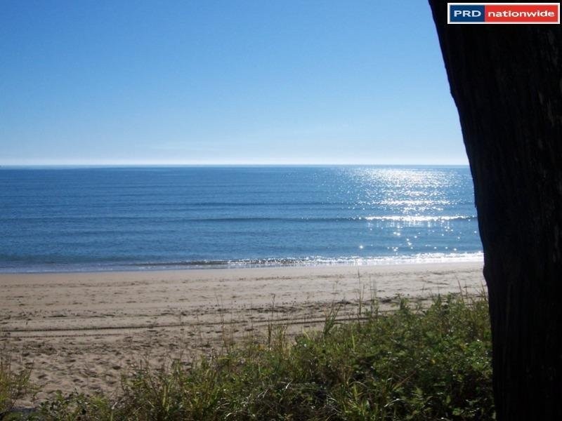 15 Faye Ave, Scarness QLD 4655