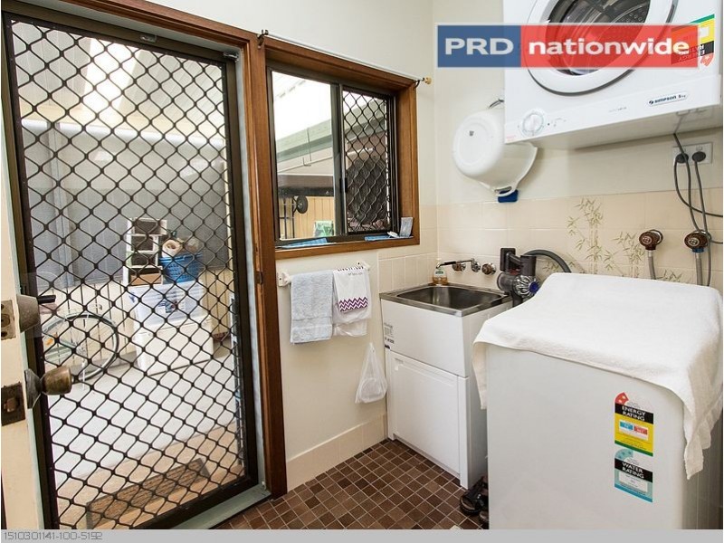 8/81 Miller Street, Urangan QLD 4655