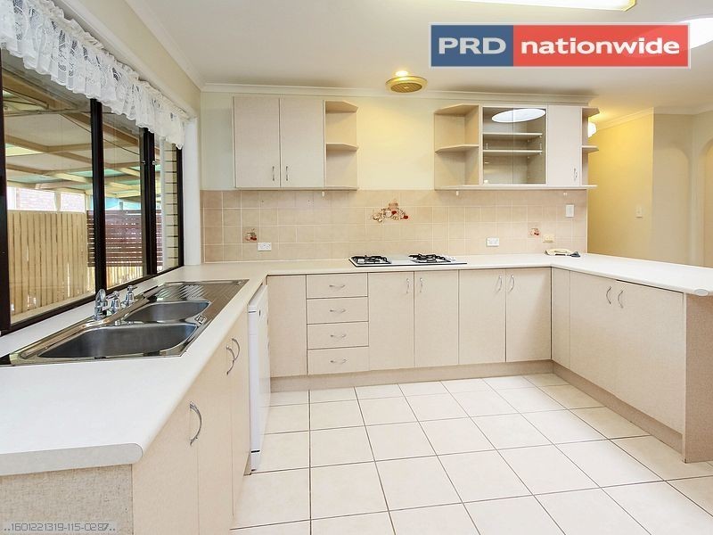 8 Sterling Court, Pialba QLD 4655