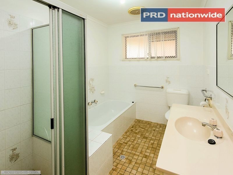 8 Sterling Court, Pialba QLD 4655