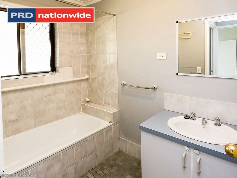 10 Matthew Drive, Urangan QLD 4655