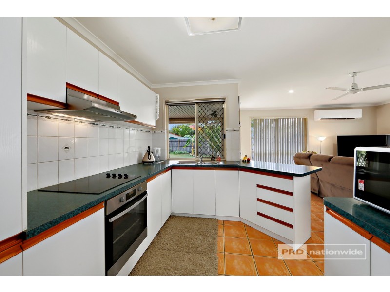 3 Fiona Court, Urangan QLD 4655