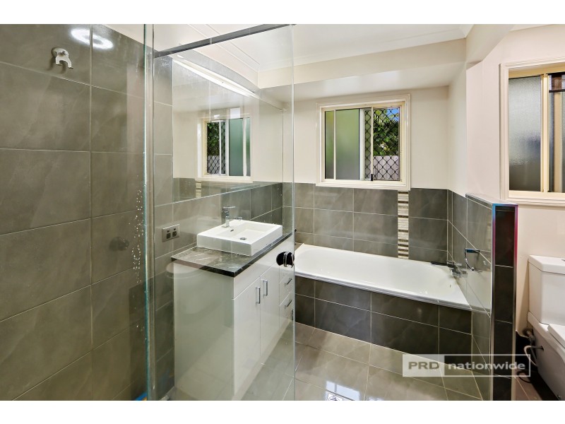 3 Fiona Court, Urangan QLD 4655