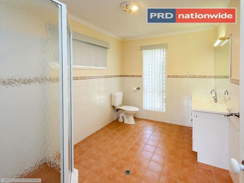 1 Currawong Court, Eli Waters QLD 4655
