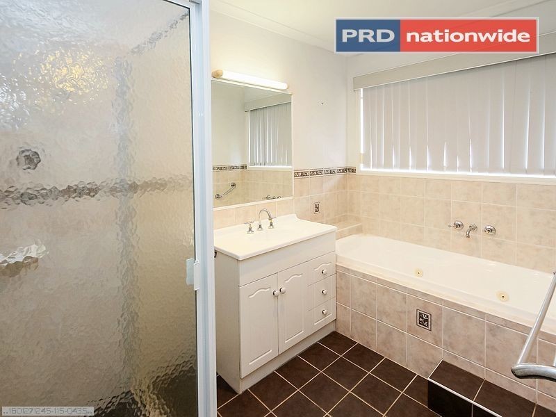 1 Currawong Court, Eli Waters QLD 4655