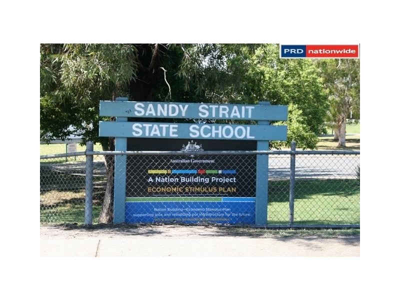 31 Park Street, Urangan QLD 4655