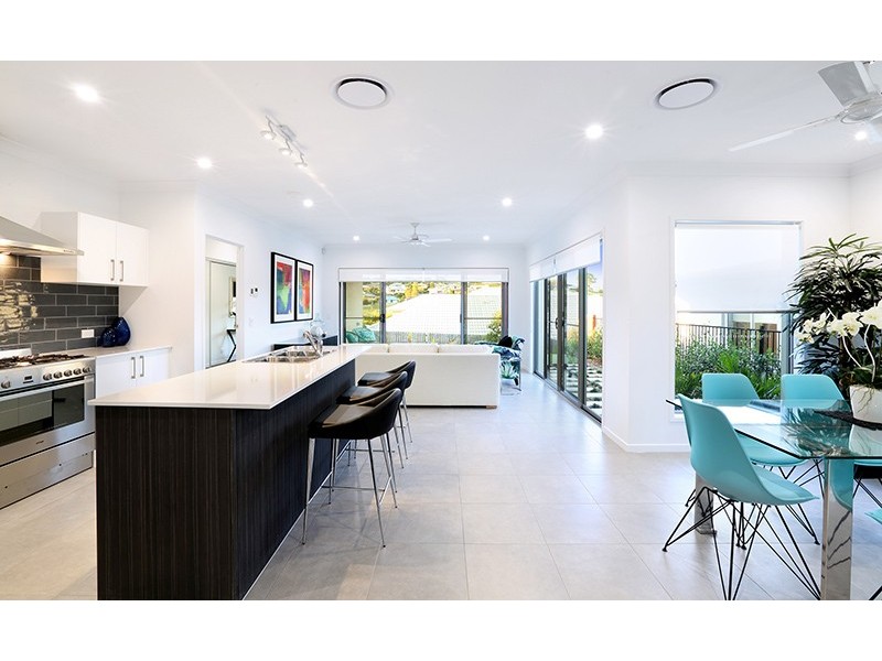 114 Bay Park Road, Wondunna QLD 4655