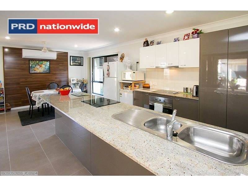 18 Wave Court, Toogoom QLD 4655