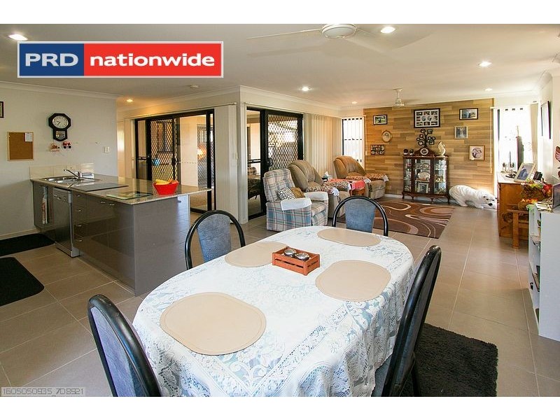 18 Wave Court, Toogoom QLD 4655