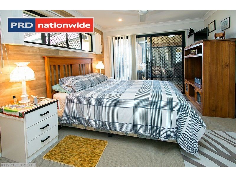 18 Wave Court, Toogoom QLD 4655