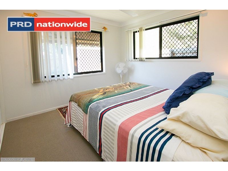 18 Wave Court, Toogoom QLD 4655