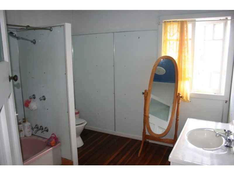 2 Newhaven Street, Pialba QLD 4655