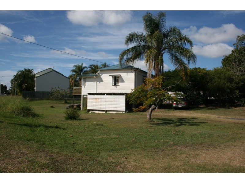 2 Newhaven Street, Pialba QLD 4655