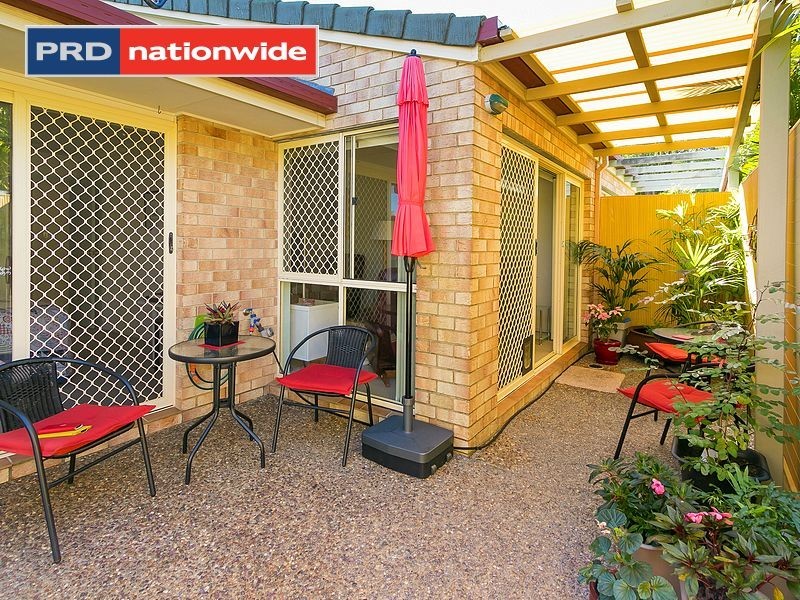 8/72 Miller Street, Urangan QLD 4655