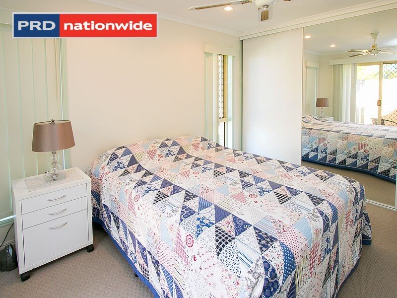 8/72 Miller Street, Urangan QLD 4655