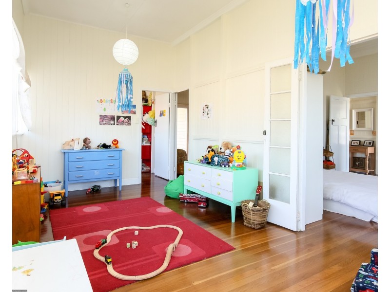 34 Dayman Street, Urangan QLD 4655