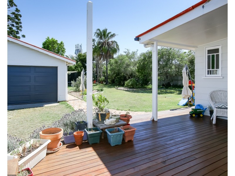 34 Dayman Street, Urangan QLD 4655