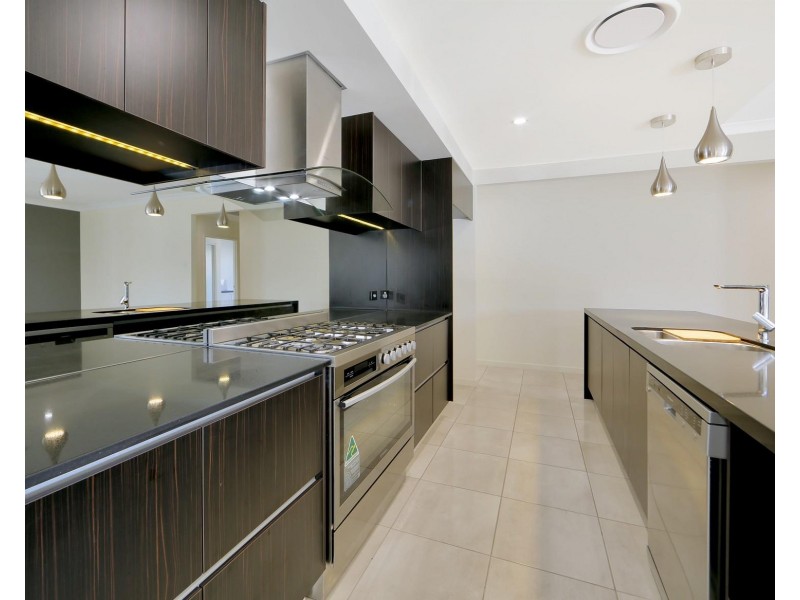 61 Royal Drive, Kawungan QLD 4655