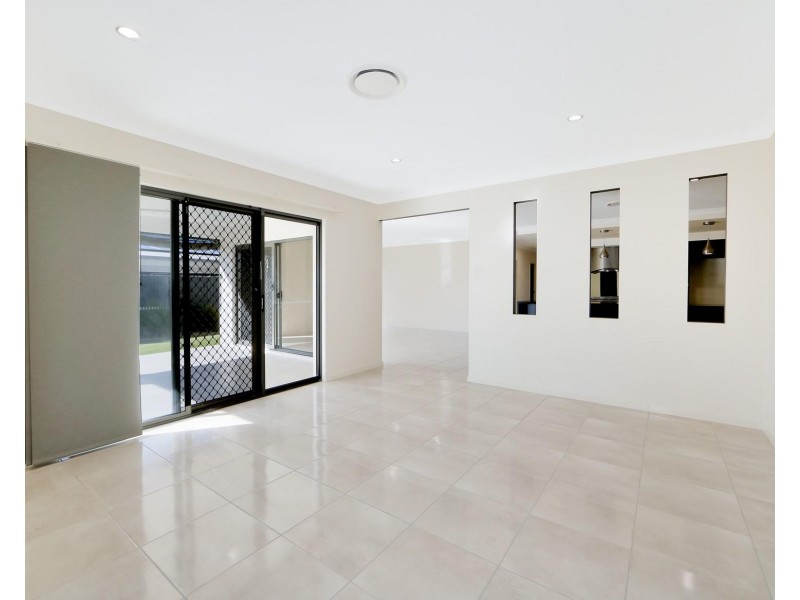 61 Royal Drive, Kawungan QLD 4655