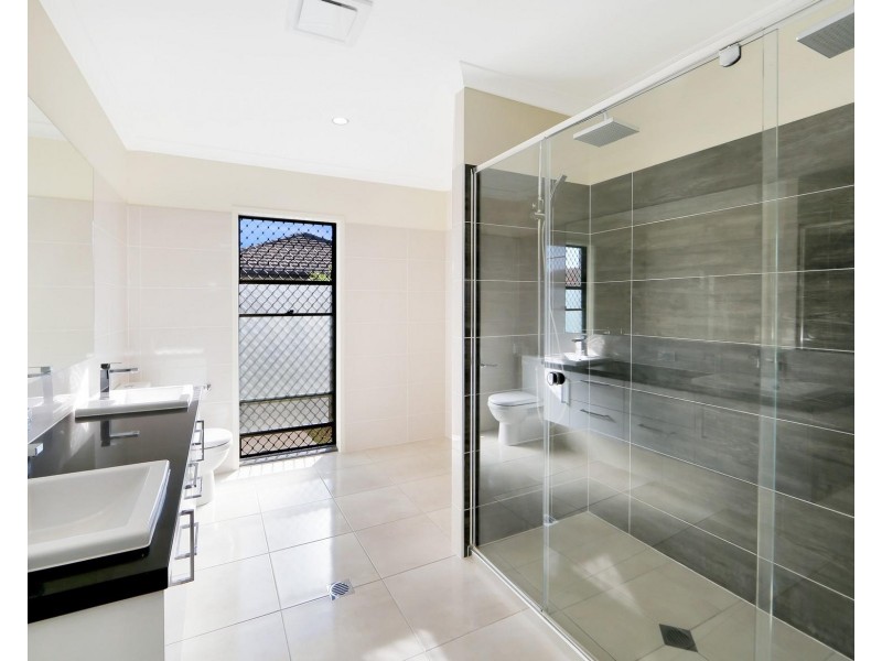 61 Royal Drive, Kawungan QLD 4655