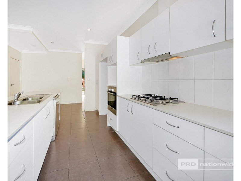 33/71 Elizabeth Street, Urangan QLD 4655