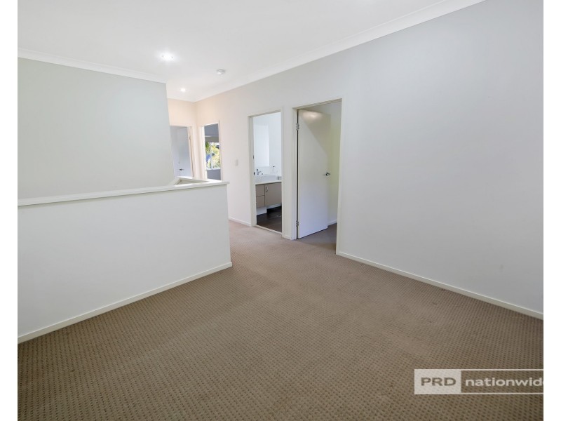 33/71 Elizabeth Street, Urangan QLD 4655