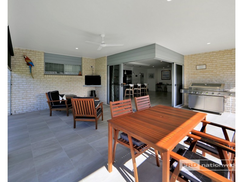 15 Richard Charles Drive, Kawungan QLD 4655
