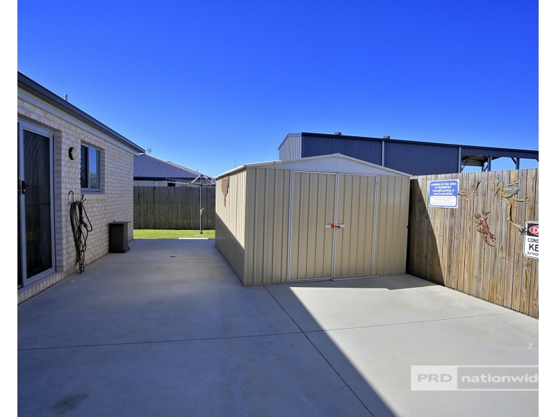 15 Richard Charles Drive, Kawungan QLD 4655