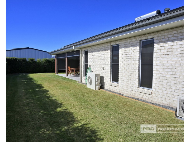 15 Richard Charles Drive, Kawungan QLD 4655