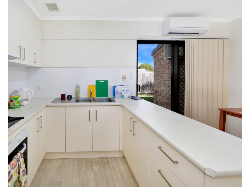 8/436 Esplanade, Torquay QLD 4655