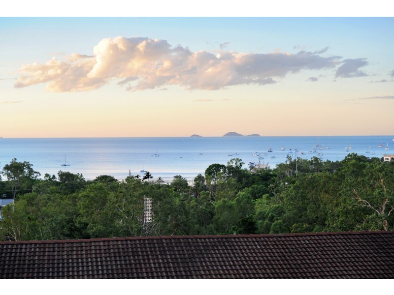 152/6 Eshelby Drive, Cannonvale QLD 4802