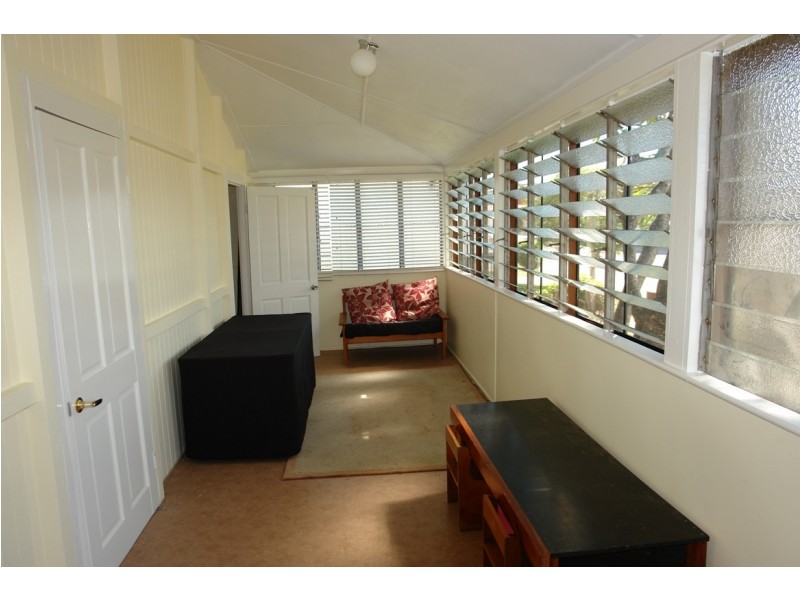 8 Waite Street, Proserpine QLD 4800