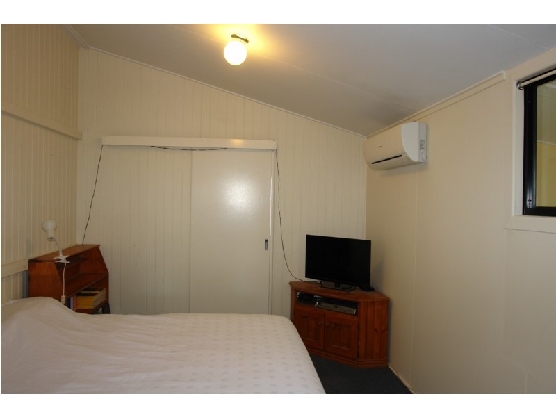 8 Waite Street, Proserpine QLD 4800