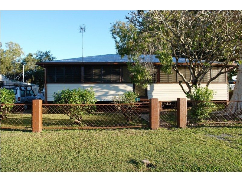 8 Waite Street, Proserpine QLD 4800