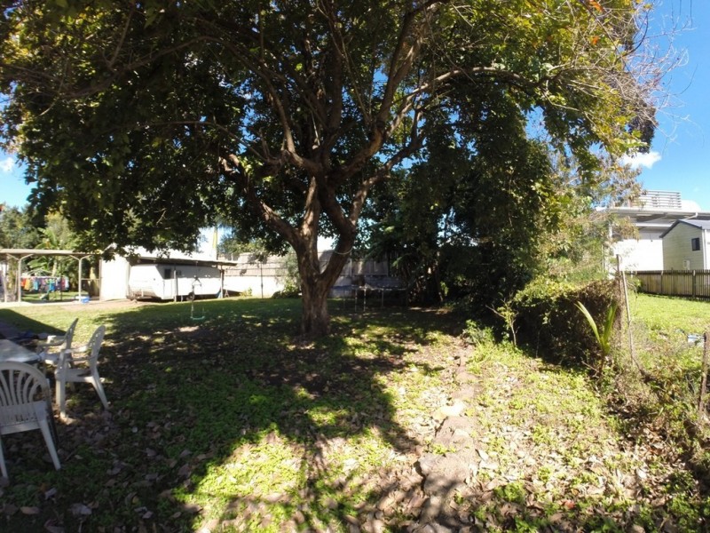 8 Waite Street, Proserpine QLD 4800