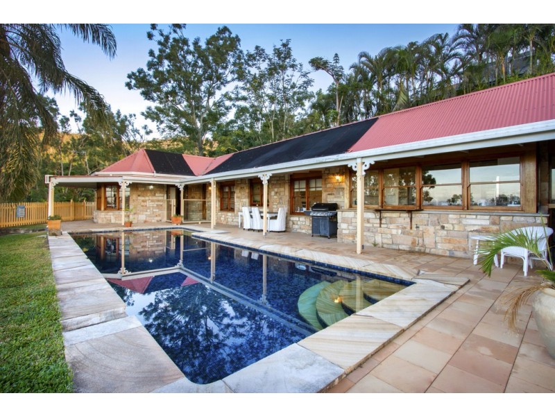 31a Manooka Drive, Cannonvale QLD 4802