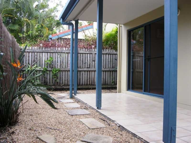 2/12 Erromango Drive, Jubilee Pocket QLD 4802