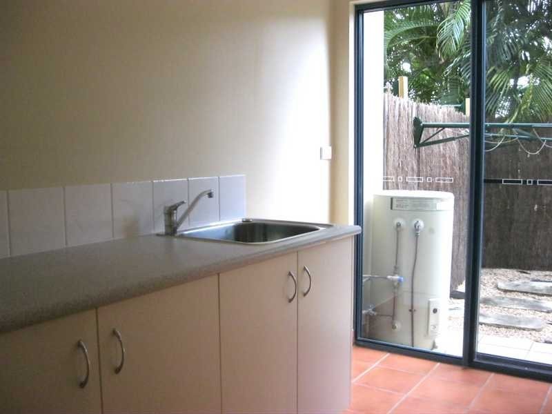 2/12 Erromango Drive, Jubilee Pocket QLD 4802