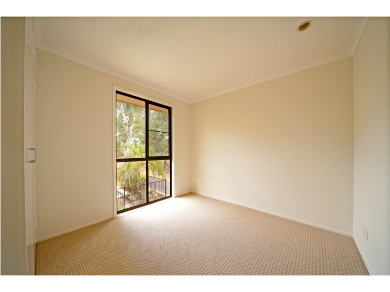 1/4 Salmon Street, Cannonvale QLD 4802