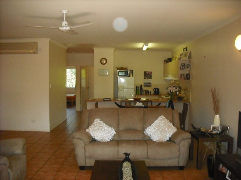 13/20 Island Drive, Cannonvale QLD 4802