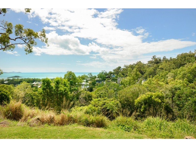 24/13 Border Drive, Cannonvale QLD 4802